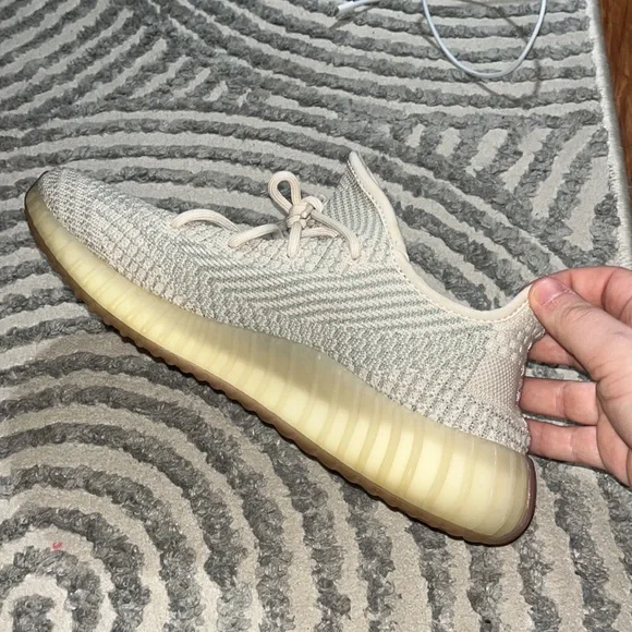 YEEZY 350 CITRIN NON REFLECTIVE - Picture 5 of 8